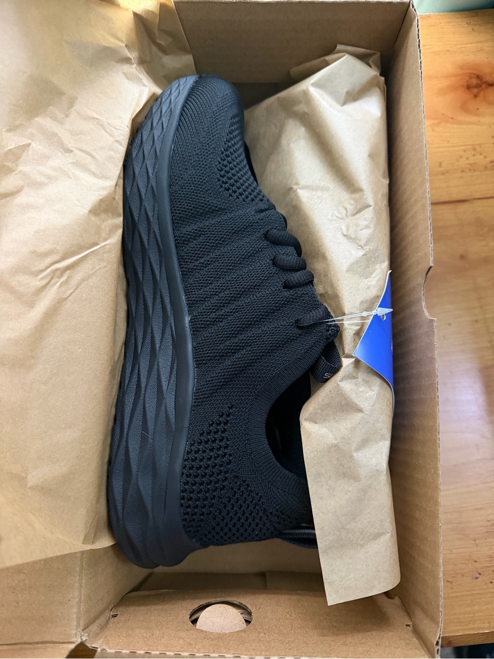 All-Black Knit Sneaker - Lightweight Athletic Shoe 7.5 - Picture 3 of 9